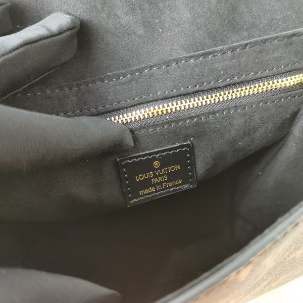 ルイヴィトンバッグ着用イメージ